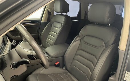 Volkswagen Touareg III, 2020 год, 4 890 000 рублей, 14 фотография