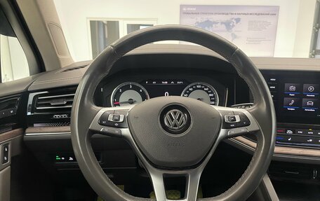 Volkswagen Touareg III, 2020 год, 4 890 000 рублей, 17 фотография