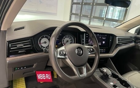 Volkswagen Touareg III, 2020 год, 4 890 000 рублей, 15 фотография