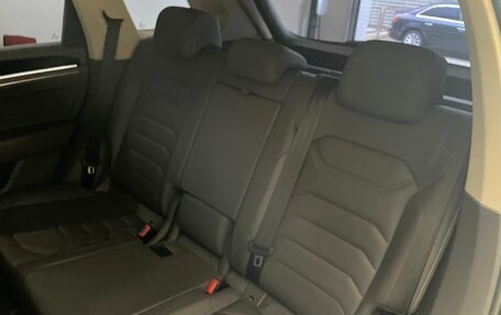 Volkswagen Touareg III, 2020 год, 4 890 000 рублей, 28 фотография