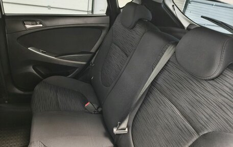 Hyundai Solaris II рестайлинг, 2015 год, 960 000 рублей, 11 фотография