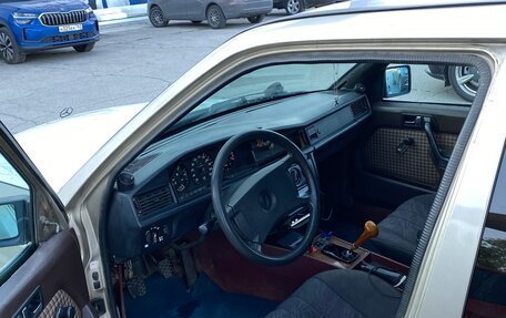 Mercedes-Benz 190 (W201), 1984 год, 135 000 рублей, 3 фотография