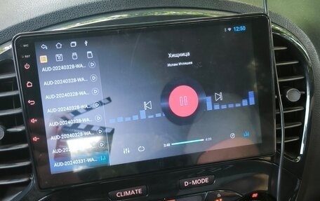 Nissan Juke II, 2011 год, 900 000 рублей, 10 фотография