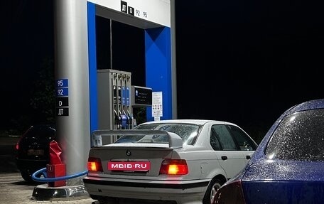 BMW 3 серия, 1995 год, 370 000 рублей, 3 фотография