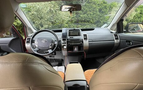 Toyota Prius, 2008 год, 770 000 рублей, 3 фотография