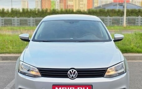 Volkswagen Jetta VI, 2013 год, 819 000 рублей, 6 фотография