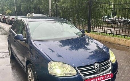 Volkswagen Jetta VI, 2009 год, 640 000 рублей, 2 фотография