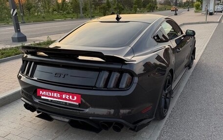 Ford Mustang VI рестайлинг, 2022 год, 6 500 000 рублей, 2 фотография