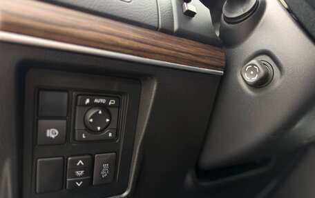 Toyota Land Cruiser Prado 150 рестайлинг 2, 2017 год, 4 590 000 рублей, 14 фотография