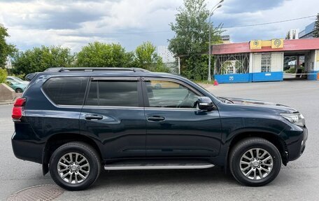 Toyota Land Cruiser Prado 150 рестайлинг 2, 2017 год, 4 590 000 рублей, 5 фотография