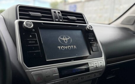 Toyota Land Cruiser Prado 150 рестайлинг 2, 2017 год, 4 590 000 рублей, 19 фотография