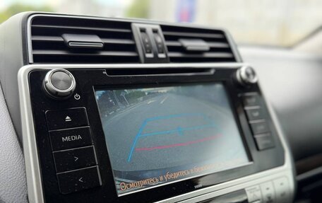 Toyota Land Cruiser Prado 150 рестайлинг 2, 2017 год, 4 590 000 рублей, 21 фотография