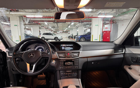 Mercedes-Benz E-Класс, 2012 год, 2 300 000 рублей, 15 фотография