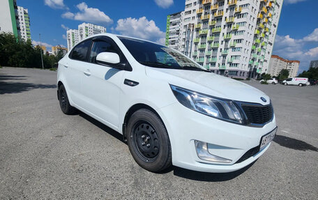 Hyundai Solaris II рестайлинг, 2013 год, 999 000 рублей, 5 фотография