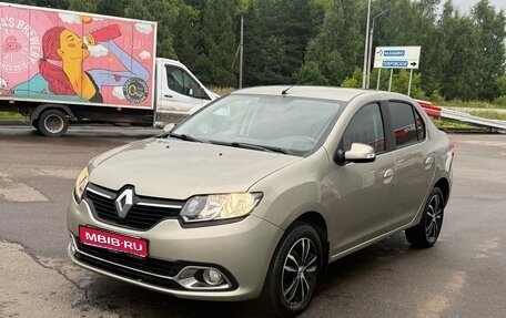 Renault Logan II, 2014 год, 650 000 рублей, 1 фотография