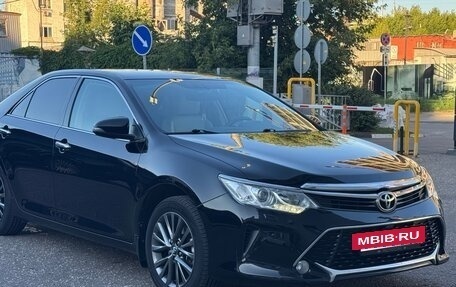 Toyota Camry, 2016 год, 2 350 000 рублей, 4 фотография