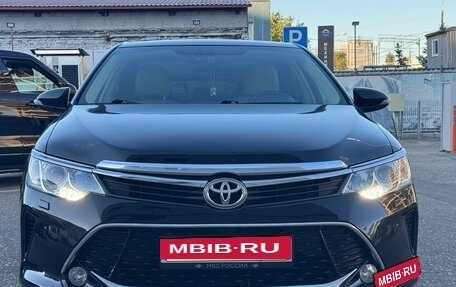 Toyota Camry, 2016 год, 2 350 000 рублей, 5 фотография