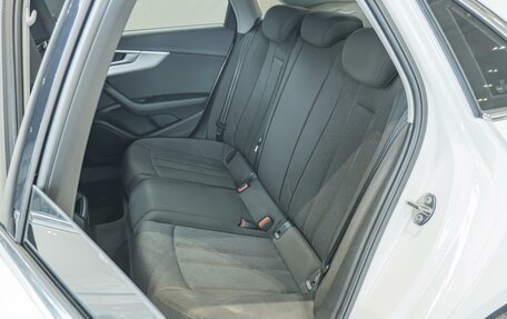 Audi A4, 2017 год, 1 650 000 рублей, 9 фотография