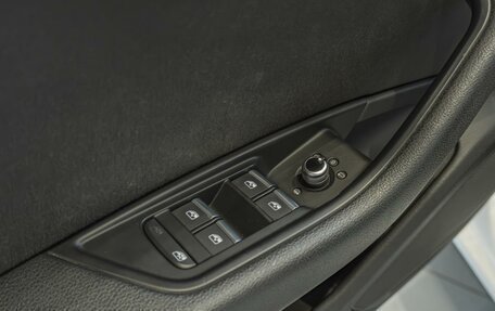 Audi A4, 2017 год, 1 650 000 рублей, 16 фотография