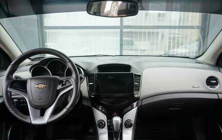 Chevrolet Cruze II, 2010 год, 650 000 рублей, 11 фотография