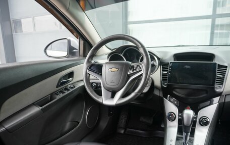 Chevrolet Cruze II, 2010 год, 650 000 рублей, 12 фотография