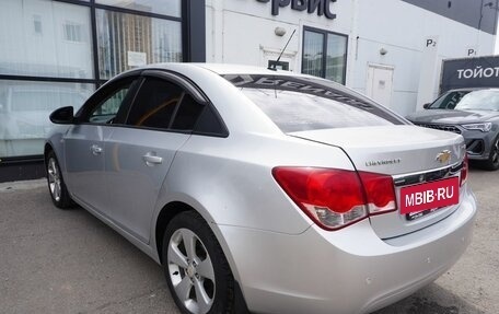 Chevrolet Cruze II, 2010 год, 650 000 рублей, 7 фотография