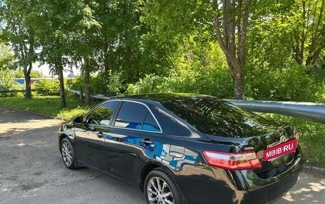 Toyota Camry, 2011 год, 780 000 рублей, 4 фотография