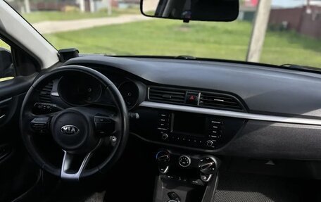 KIA Rio IV, 2017 год, 1 230 000 рублей, 8 фотография