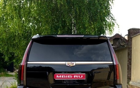 Cadillac Escalade IV, 2019 год, 5 300 000 рублей, 2 фотография