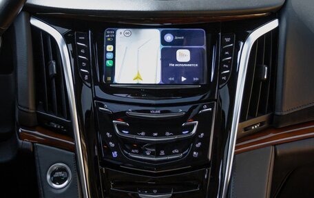 Cadillac Escalade IV, 2019 год, 5 300 000 рублей, 19 фотография
