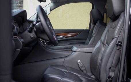 Cadillac Escalade IV, 2019 год, 5 300 000 рублей, 29 фотография