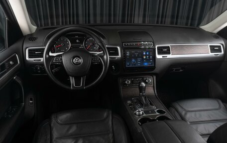 Volkswagen Touareg III, 2015 год, 2 699 000 рублей, 6 фотография