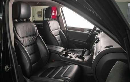 Volkswagen Touareg III, 2015 год, 2 699 000 рублей, 8 фотография