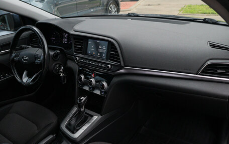 Hyundai Elantra VI рестайлинг, 2019 год, 1 398 000 рублей, 8 фотография