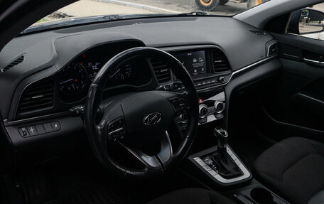 Hyundai Elantra VI рестайлинг, 2019 год, 1 398 000 рублей, 13 фотография