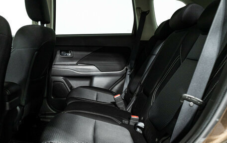 Mitsubishi Outlander III рестайлинг 3, 2021 год, 2 289 777 рублей, 11 фотография