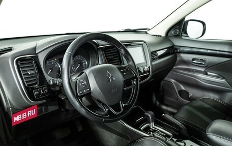 Mitsubishi Outlander III рестайлинг 3, 2021 год, 2 289 777 рублей, 12 фотография