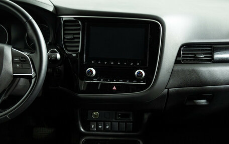 Mitsubishi Outlander III рестайлинг 3, 2021 год, 2 289 777 рублей, 15 фотография
