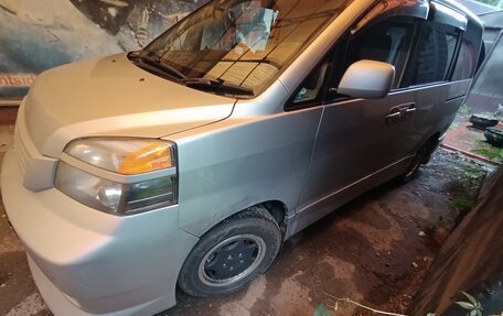 Toyota Voxy II, 2002 год, 960 000 рублей, 3 фотография