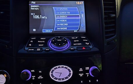 Infiniti FX II, 2013 год, 2 550 000 рублей, 6 фотография