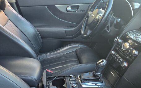 Infiniti FX II, 2013 год, 2 550 000 рублей, 18 фотография