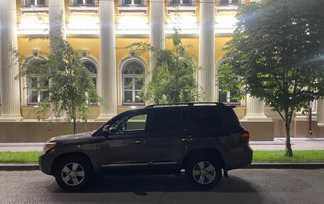 Toyota Land Cruiser 200, 2012 год, 4 300 000 рублей, 22 фотография
