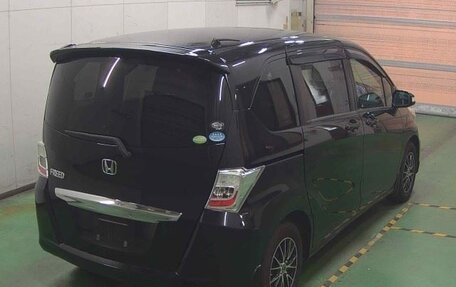 Honda Freed I, 2013 год, 700 000 рублей, 3 фотография
