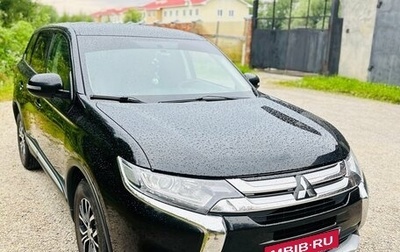 Mitsubishi Outlander III рестайлинг 3, 2015 год, 1 590 000 рублей, 1 фотография