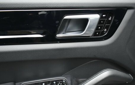 Porsche Cayenne III, 2019 год, 6 775 000 рублей, 19 фотография