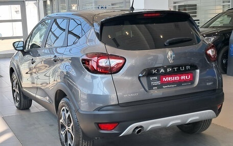 Renault Kaptur I рестайлинг, 2019 год, 1 680 000 рублей, 8 фотография
