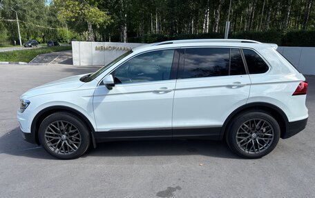 Volkswagen Tiguan II, 2018 год, 2 820 000 рублей, 4 фотография