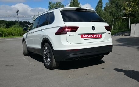 Volkswagen Tiguan II, 2018 год, 2 820 000 рублей, 5 фотография