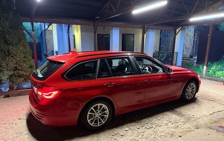 BMW 3 серия, 2018 год, 1 880 000 рублей, 12 фотография