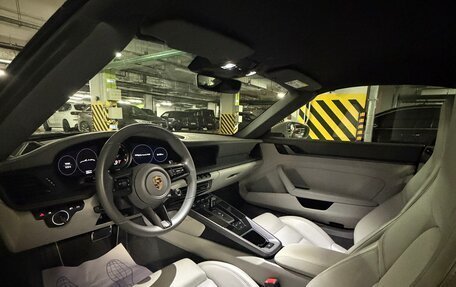 Porsche 911, 2021 год, 16 000 000 рублей, 8 фотография